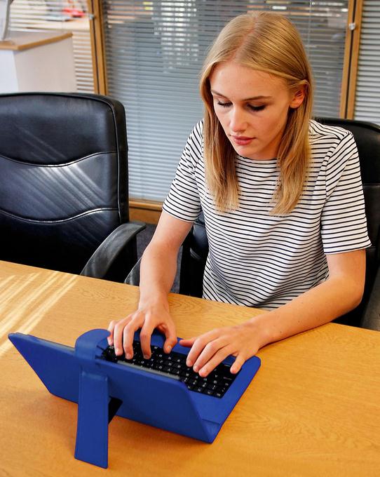 7 inch universal tablet case with keyboard+Gifts 7 inch universal tablet case with keyboard+Gifts