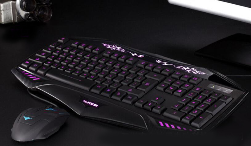 Gaming Keyboard with 3 Colour Backlight Gaming Keyboard with 3 Colour Backlight
