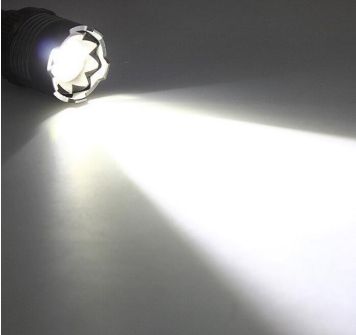 CREE Torch XML T6 LED Rechargeable Flashlight Torch 6000 Lumens 7 Modes Torch CREE Torch XML T6 LED Rechargeable Flashlight Torch 6000 Lumens 7 Modes Torch