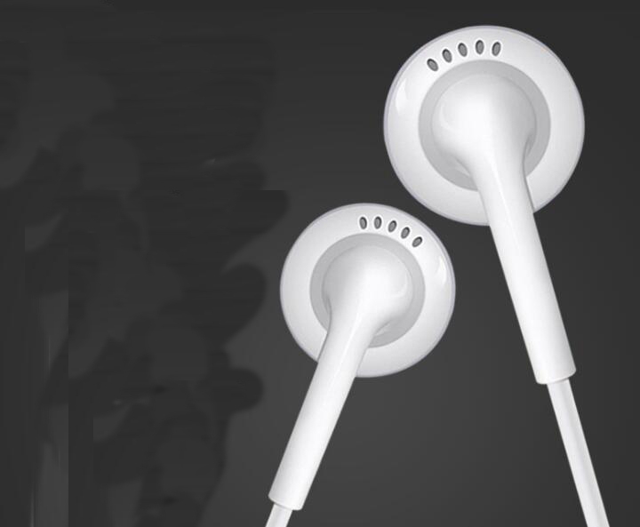 Earphones with Mic for PC MP3 MP4 CD Player Mobile Phones 3.5mm