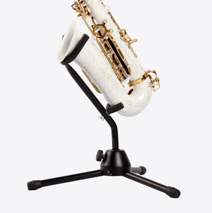 Saxophone stand
