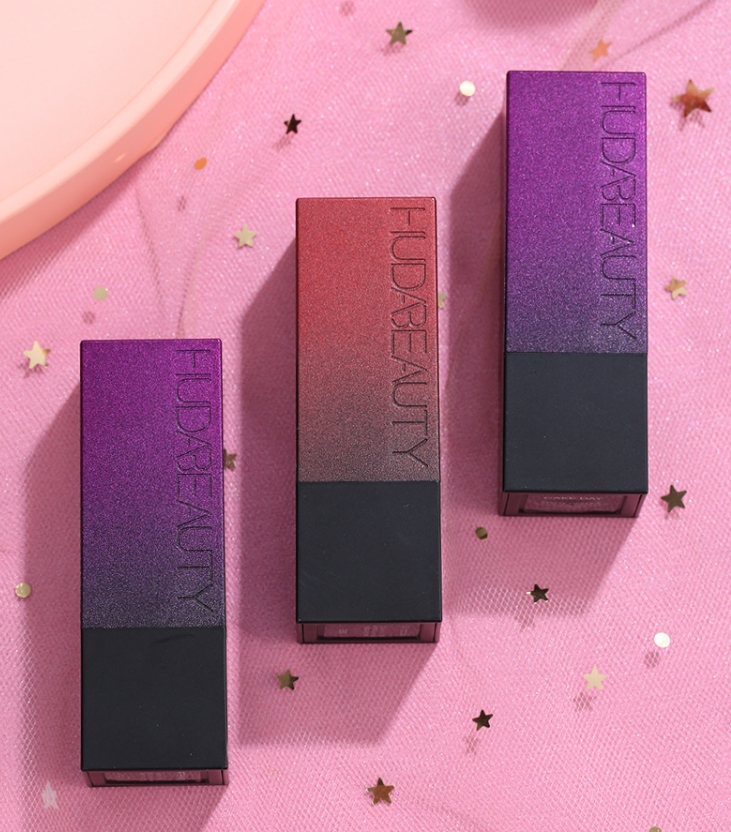 HUDA BEAUTY Power Bullet Metallic Lipstick HUDA BEAUTY Power Bullet Metallic Lipstick