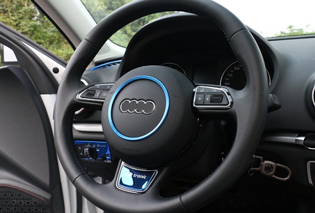 Audi Steering Wheel Center Decorations Ring Cover For A3 A4 Q3 Q5 A5 A6 A7