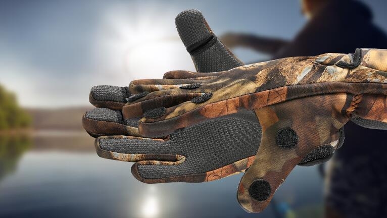 Fishing Gloves - M SIZE