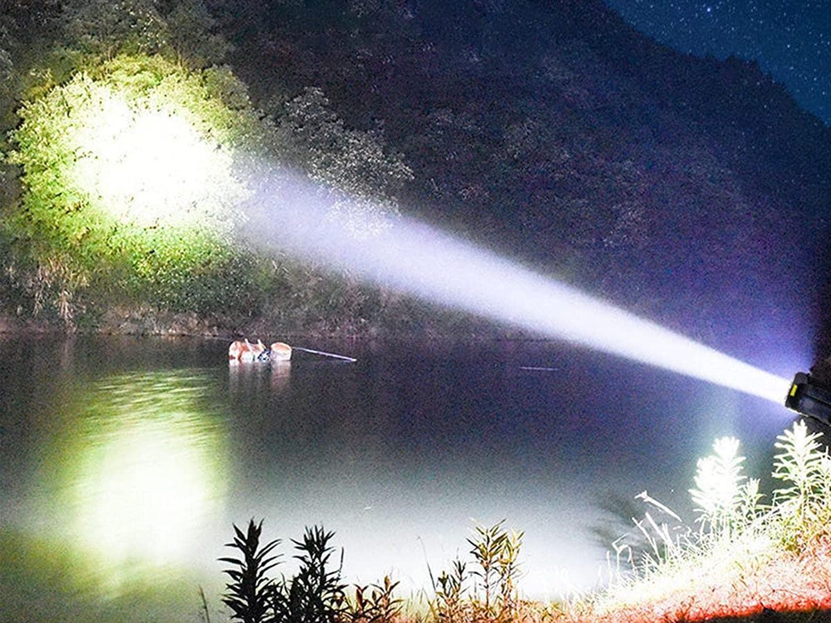 Tactical Flashlight LED Hunting Torch Tactical Flashlight LED Hunting Torch